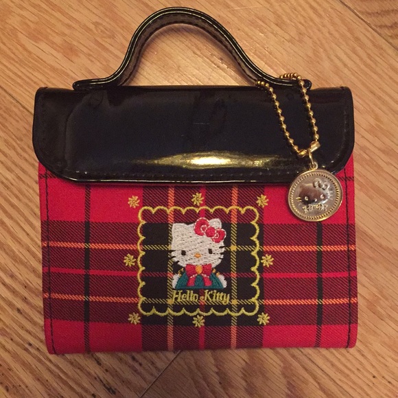 Hello Kitty Handbags - Hello Kitty Wallet 🎀